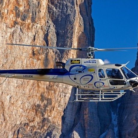 helicopter-3011983_640