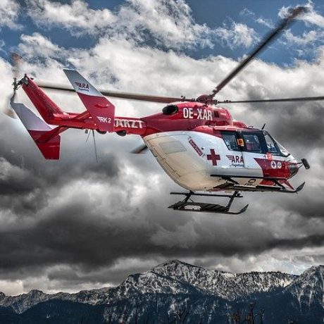 helicopter-6392253_640
